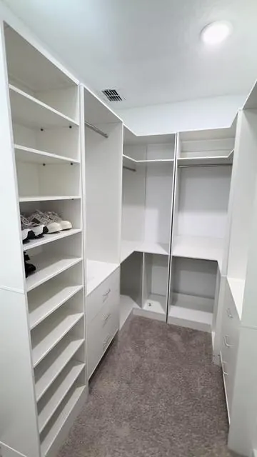 @Cyclysio #walkincloset #walkinclosetdiy #tiktokshopspringglowup #TikTokshoprestock 