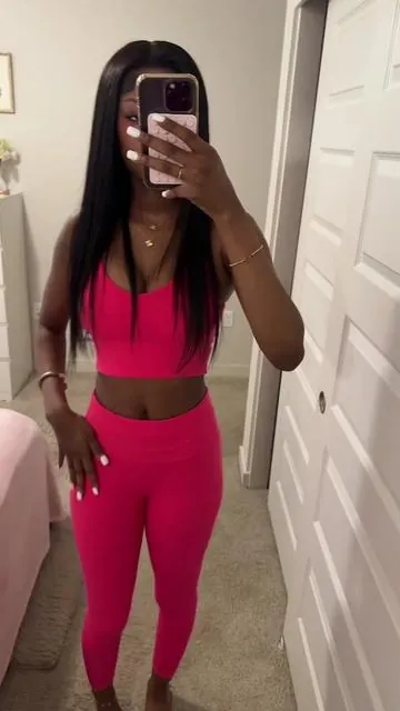 matching my blush 🤏🏾