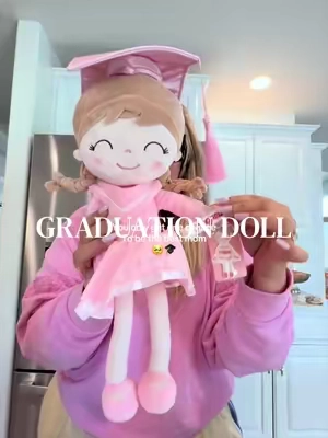 Graduation doll 🥹🎓💖 #preschoolgraduation #kindergartengraduation #kindergartengraduation #highschoolgraduation 