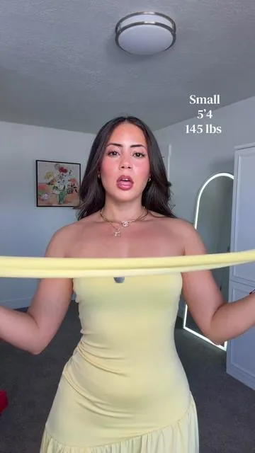 Such a stunning dress omg #tiktokshopcreatorpicks #tiktokshopspringglowup #babyshowerdress #maxidress 