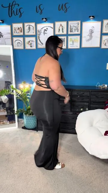 Bodyyyy #backless #tubetopdress #bodycondress #ootdinspo 