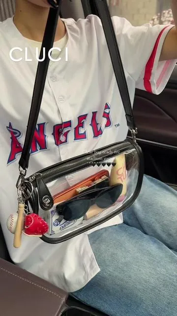 Always be prepared with your stadium game day clear bag✨💫🫶 #cluci #stylish #bagaccessories #clearbag #stadiumbag #concert#concertapprovedbags #tiktokmademebuyit #fypシ 