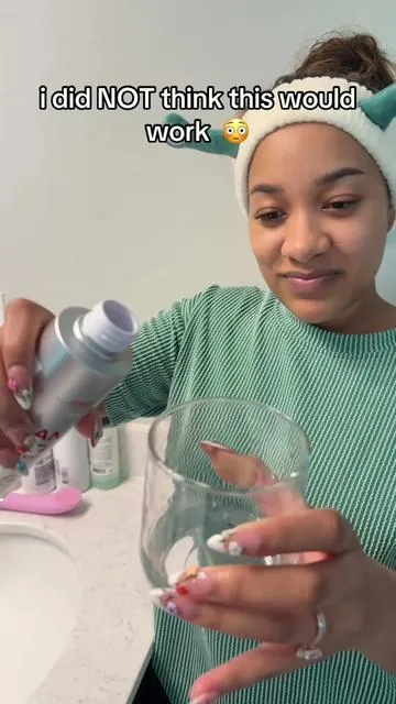this SURPRISED me 🤯 @Ceelike_us #mouthwash #ceelike #oralhygiene #oralcare #teethwhitening 