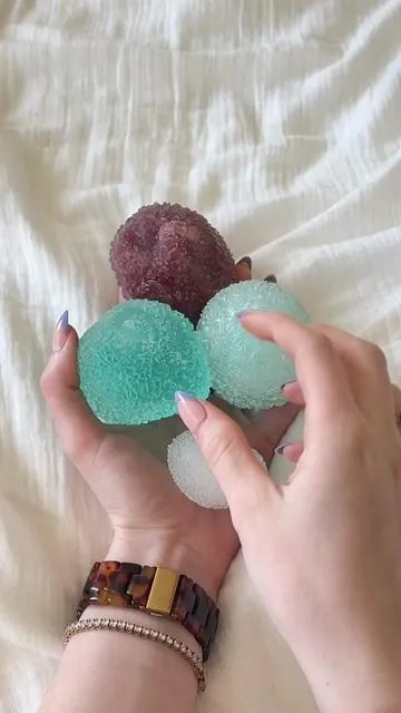 Drop your fave down below @Pawtoto #tiktokshopcreatorpicks #pawtoto #BigDreamsStartSmall #asmrsquishy #fidgetreview 