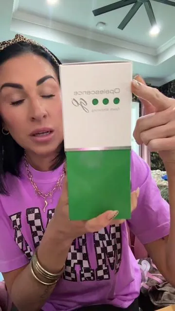 Yall!!! These are a HUGE YES for me!!! So easy!!! @Opalescence #teethwhitening #opalescencewhitening 