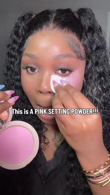 Now this is a pink powder!!🎀#beautycreations #beautycreationssettingpowder #pinksettingpowder #tiktokshopmothersday #tiktokshopcreatorpicks 