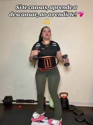 Si te cansas, aprende a descansar, pero jamás te rindas, reina. ✨ Los resultados llegan cuando decides no tirar la toalla en esos días difíciles. ¡Cada giro en esta máquina es una victoria para ti! Vamos a darle con todo que el esfuerzo vale la pena. ¡Tú puedes, mami! 💪🔥 #merachsummerbodyloading #summerbodyloading #FitnessEnCasa #CinturaDeInfarto #MujeresFitness