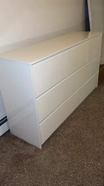 @FurnitureFinds Hub #tiktokshopglowup #tiktokmademebuyit #6drawerdresser #homedecor #bedroomdecor 