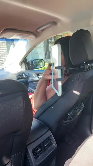 This backseat holder has been a lifesaver 🙌🏽 keeps the kids calm and entertained the whole ride. Fits phones + tablets up to 13”, fully adjustable, and rotates 360° so everyone can see. #tiktokshopfinds #carhack #momlife #grandmalife #caressentials 