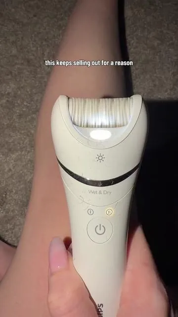 @Philips Beauty US finally restocked the epilator everyone’s been waiting for and I get why… this pulls hair from the root so you stay smooth WAY longer than shaving (like weeks, not days). if you’re tired of constant razor bumps, stubble the next day, or shaving every 2 seconds… this is the upgrade. don’t wait on this one because it keeps selling out #hai#hairremovali#epilatoro#smoothskinz#razoralternativeautytools 