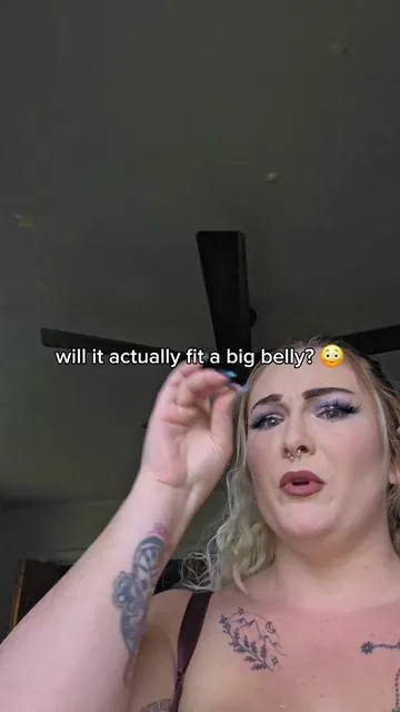 you truly never know what clothes look like on a body when the model pics are all so tiny 😱 #plussizeswimsuit #bloomingjelly #tiktokshopcreatorpicks #tiktokshopsuperbrandday #plussizeswimwear Plus size swimsuit
 Hot plus size swimsuit
 Swimsuit to hide apron belly
 Postpartum belly swimsuit
 Bathing suits plus size
 plus size tummy control swimsuits
 Cruise swimsuit
 Cruise 2026
 Summer 2026
 Plus size swimsuits 2026
 Plus size one piece swim
 blooming jelly swimsuit blooming jelly super brand day TikTok shop super brand day