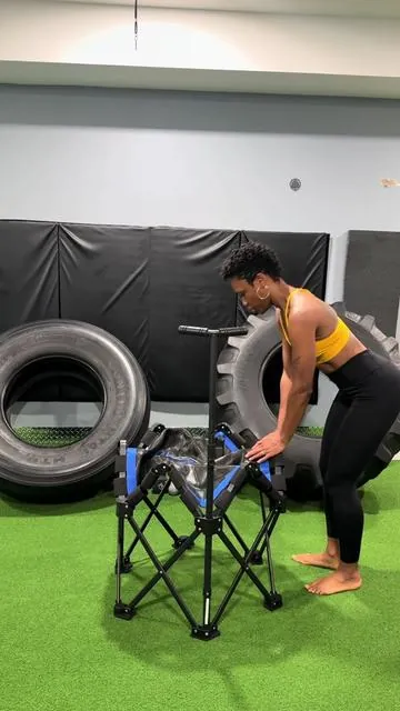 Foldable mini trampoline. Start your fitness journey today with this mini trampoline. #trampoline #minitrampoline #trampolineworkout #cardioworkout 