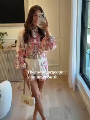 I am speechless over this gorgeous summer outfit! #summerstyle #springstyle #summeroutfits #vacationoutfits #matchingset 
