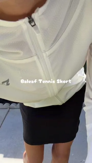 Fits true to size and comes in several colors. #baleaf #golfskirt #tennisskirt #athleticskirt #skort 