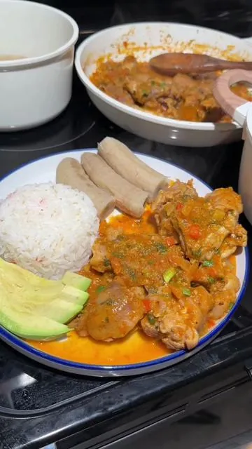 Cosinando 🥘rico todos los días en mis sartenes antiadherentes #sartenes #comida 