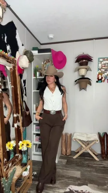 #lauramakeupp98 #vaqueraoutfits #westernchic #westernstyle #ootd 