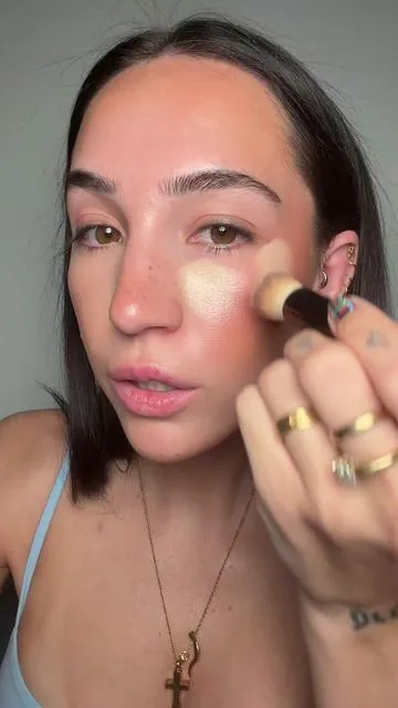 Not dry concealer 😍 #notdryconcealer #glowbeauty 