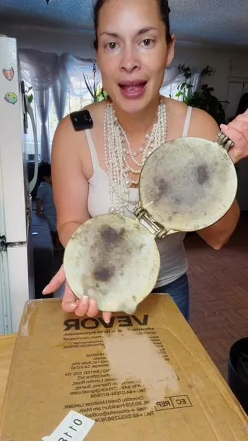 VEVOR Tortilla Press, 10 Inch Tortilla and Roti Maker, Cast Iron Heavy Duty Tortilladora Press, Pre-Seasoned Pataconera Maker with 100 Pcs Parchment Paper, Dough Maker for Flour Tortilla, Tawa, Silver Kitchen Round. ##tortillera##TortillaPress##tortillasrecienhechas ##vevor##foryoupage
