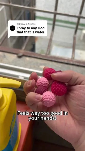 回复 @Nyx Can’t focus? Can’t stop fidgeting?  Meet your new obsession. 😍Magnetic. Textured. Seriously satisfying.Keep your hands busy, your mind calm. #FidgetToy #ADHDFinds #StressRelief #WorkFromHome #TikTokMadeMeBuyIt 
