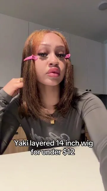 I’m not using any heat that’s why it’s a little frizzy but if you did straighten your leave out this would be SO CUTE #yakistraight #vpart #upart #halfwig #summerhairstyles 