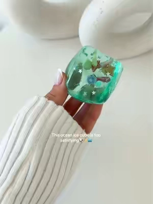 Calming my brain instantly…🤍 #squishy#squishyying #icecube #fidgettoy #tiktokmademebuyit 