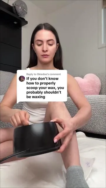 Replying to @Okiedoe you can always learn to scoop or switch to rolling 👀 #waxing #hardwaxroller #waxingathome #hairremoval #howtowax 