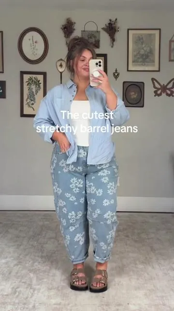 Legitimately some of the cutest most comfortable jeans I’ve ever put on in my life.  14/16, 5’4 wearing the XL. #plussizefashion #curvyfashion #stretchyjeans #summeroutfits #tiktokshopstockup 