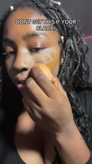 I’ve never seen a foundation like this in my entire life… #foundation #powderfoundation #makeup #fullcoveragefoundation #fullcoverage 