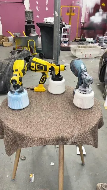 Este pulverizador de pintura ofrece acabados uniformes y profesionales. Funciona con pinturas al agua y al óleo. Fácil de usar, sencillo de limpiar con agua. Ideal para muebles, paredes, vallas y proyectos de bricolaje. Alta eficiencia, excelente relación calidad-precio. #spraypaint #painting #diy#spraygun #foryoupage