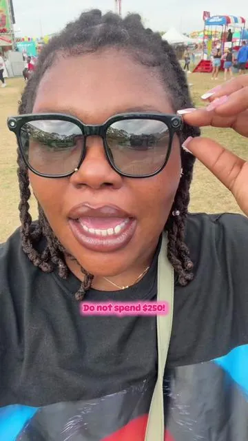 I’m not paying 250 for no glasses 🤷🏾‍♀️ #aiglasses #smartglasses #tech #techtok #technology 
