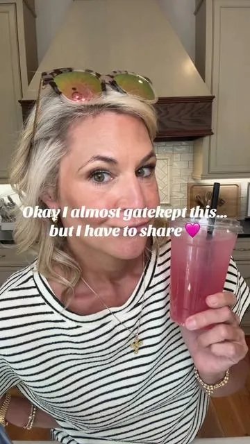 Y’all I’m about to put you on to one of my best kept secrets 🤫🩷 it’s @Beam Glow🩷 it supports hormonal balance, energy, skin, hair and nails all in one yummy pretty drink 🥤#beamglow #beam #hormones #momlife #perimenopause 