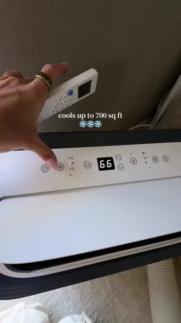 this actually cools the whole room… not just a corner 🙃 #cowsarappliance #portableac #14000btu #summeressentials #tiktokshopstockup 