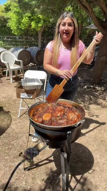 Haciendo Carnitas #outdoors #carnitas #mexicanfood #tiktokshopcreatorpicks #bigdreamsstartsmall 