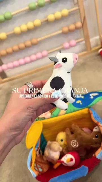 A mi bebé le encantan los animales y este mini farm lo ha amado! 🐥🐖🐮 #farmanimals #interactivetoys #babytoys #pretendplay #toddlertoys 