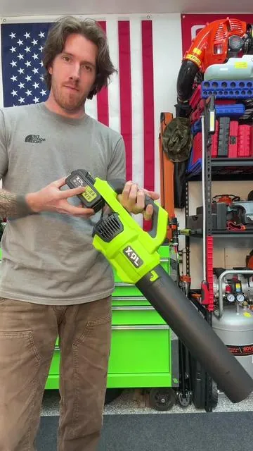 Check out this cordless leaf blower! Comes with the battery and charger! #leafblower #yardwork #tools 