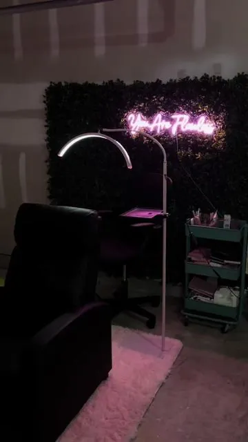 I had to upgrade for my amazing clients!!🥰🥰 Charlotte NC girlys 📍 Book through the link in my bio! #lashclusters #lashtech #charlotte #charlottenc #engagement @lavishclusters 