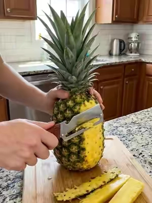 Tired of fumbling with separate tools? This all-in-one peeler is a game-changer! Peel veggies/fruits quickly without straining, stay safe from cuts, and pop open bottles easily-all with one tool. Your kitchen will thank you! #KitchenHelper #AllinOnePeeler #SafeToUse #BottleOpeningTool #musthave #KitchenHelper #AllinOnePeeler #SafeToUse #BottleOpeningTool #musthave 
