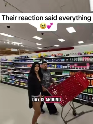Her reaction said everything… I didn’t expect THIS 🥹💐 mothers day gift idea, reaction gift for mom, emotional reaction gift, pop up flower card, 3d flower bouquet card, paper flower bouquet, gift for mom from son, gift for mom from daughter, affordable mothers day gift, unique greeting card, forever flower bouquet, surprise gift for her, grandma gift idea #mothersdaygift #reactionvideo #giftformom #emotionalgift #tiktokshop 