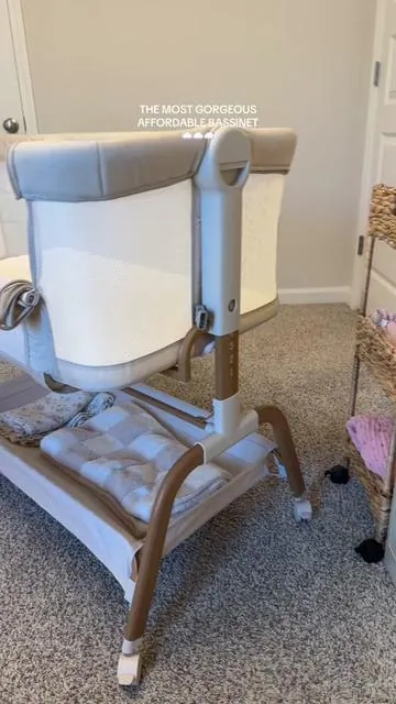 The mattress alone is worth a price🤎🧸 ##Baby##Bassinet##BabyBassinet##BabyRegistry##BabyMustHaves