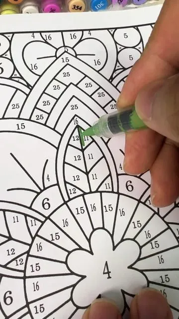 Relaxing time 🧘🏻‍♀️✨ #fyp #viral #paratii #colorbynumber #coloringbook 