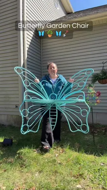 Butterfly garden chair is amazing for your patio or garden #butterflychair #patiochair #gardendecor #gardenchair 