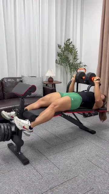 If you’re prepare to workout at home, this weight bench is perfect for you #homeworkout #homegym #legworkout #glutesworkout #weightbench 