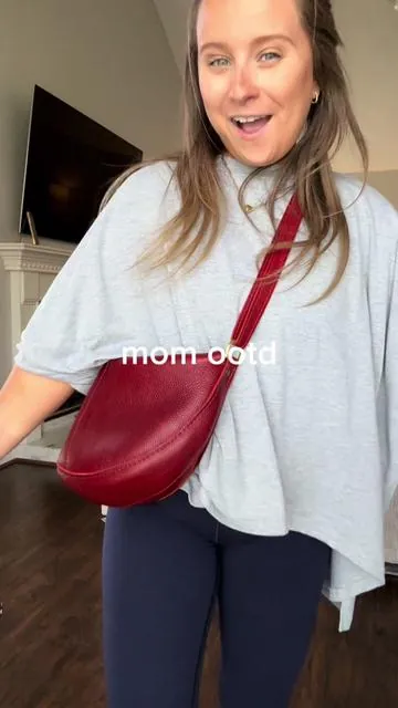 My fav outfit combo 🤏🏼 #oversizedtshirt #ootd #momootd #outfitinspo #summeroutfits 