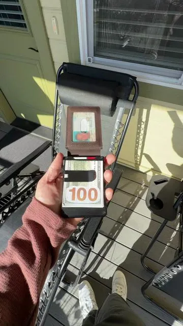7631290394990382367
