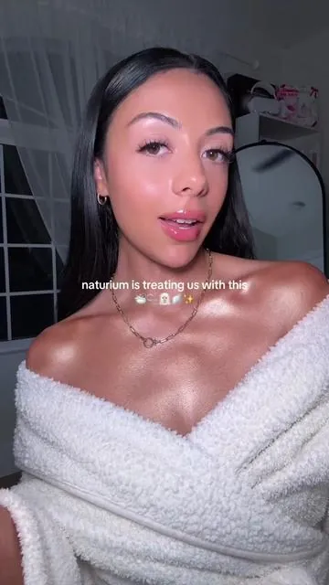 #bodycare #showertok #naturium #glowgetter @Naturium 