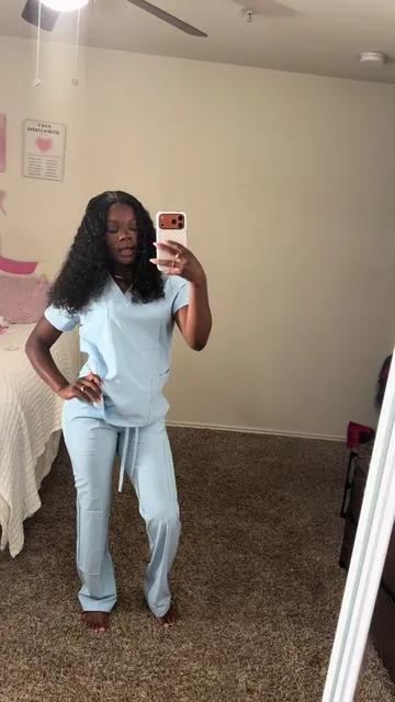 Soo cute 🥰🥰#fypシ゚viral #scrubs #workclothes #trending #cozyfitscrubset 