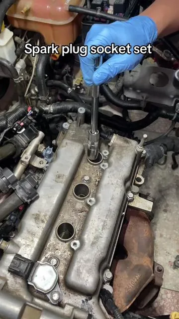 Wanna change your spark plugs at home? Get this kit! #toolreview #nechanic #diy #cars #garage 