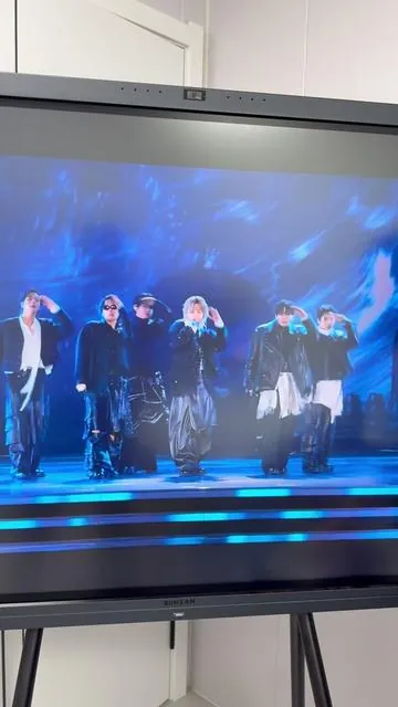 I live for these vibe that fuels me#bts #army #bangtan #bangtanboys #fyp 