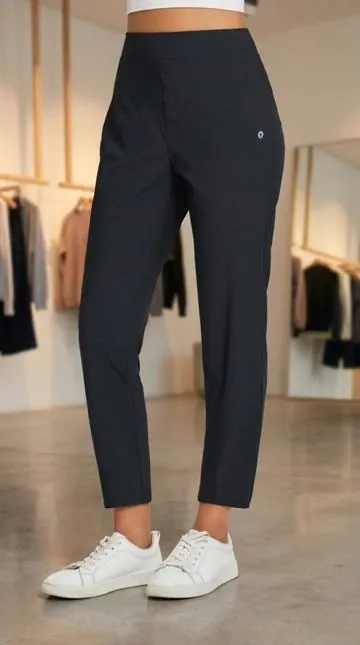 Women's Lightweight UPF50+ Quick Dry Ankle Pants with 4 Pockets Breathable Stretch for Commute Travel Hiking Golf Bottoms #womenpants #womenswear 