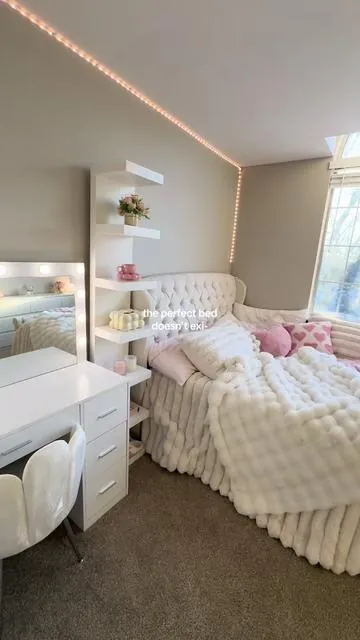 The most girly bed ever 💕☺️